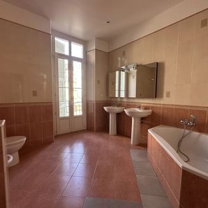 Property in Carre d'Argent