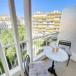 Property in Carre d'Argent