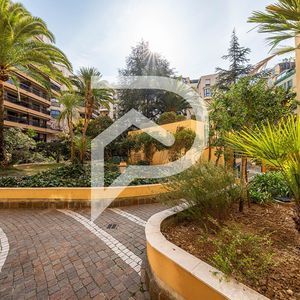 Property in Carre d'Argent