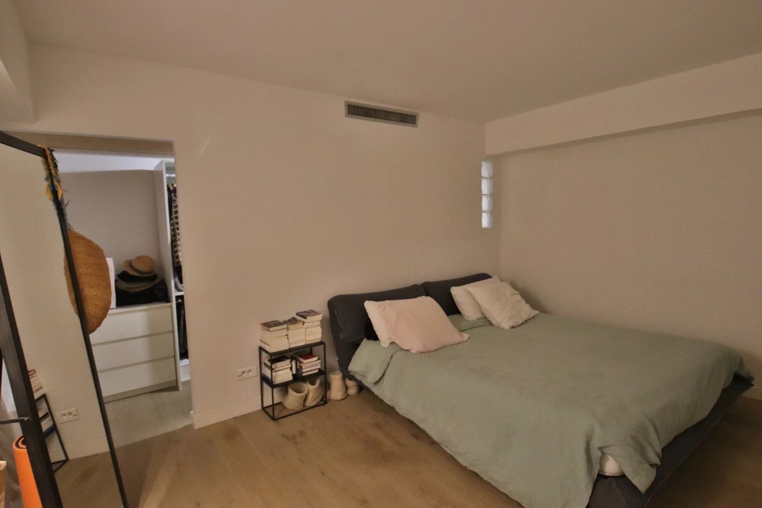 Property photo in Carre d'Argent