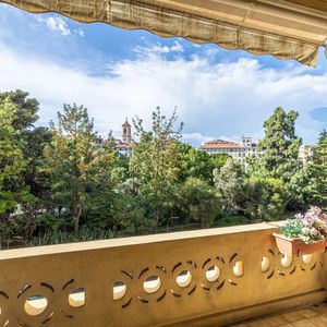 Property in Carre d'Argent