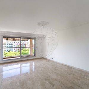 Property in Carre d'Argent