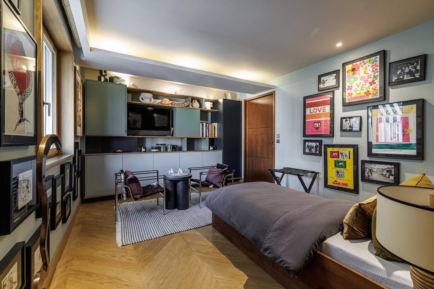 Property photo in Carre d'Or