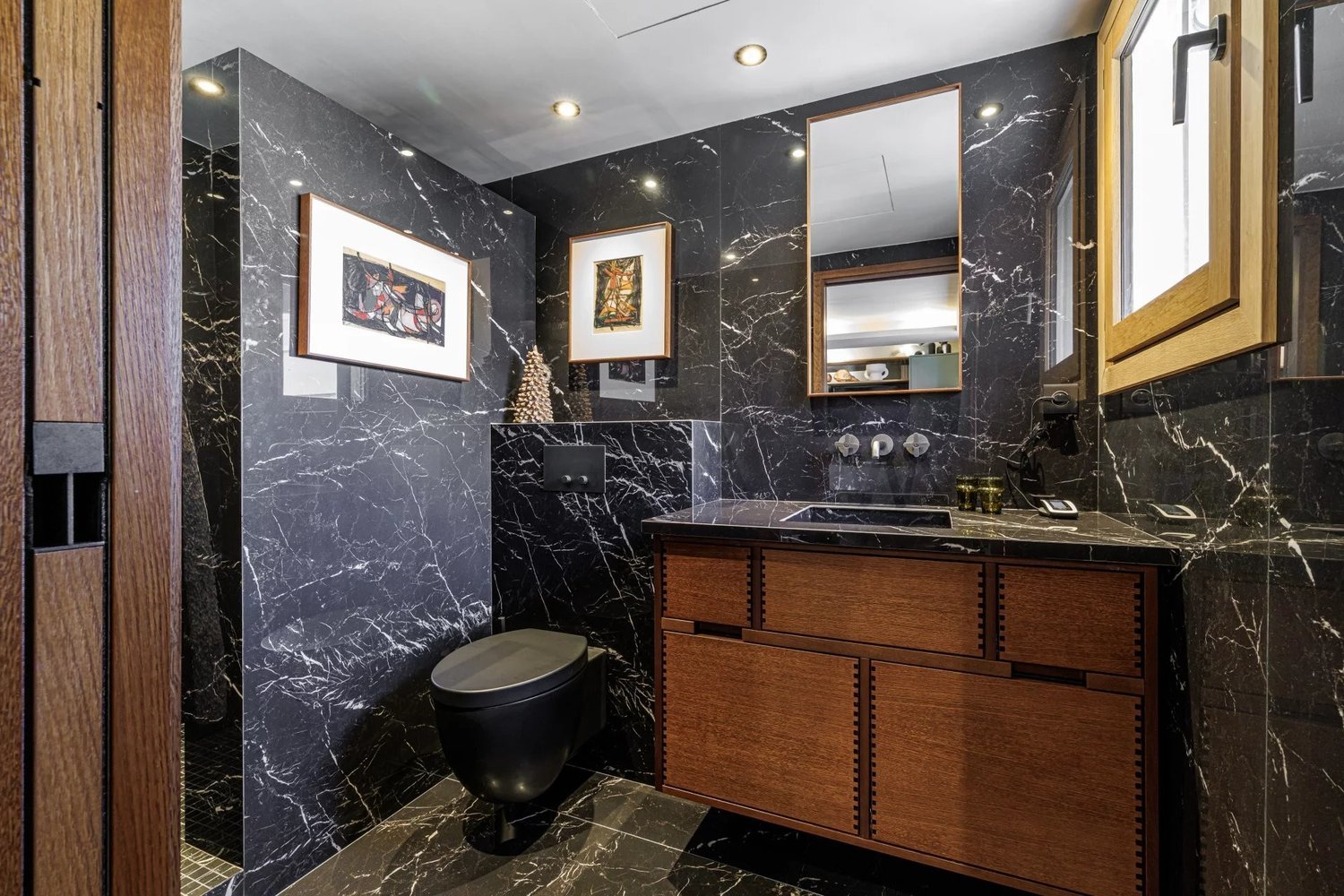 Property photo in Carre d'Or