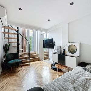 Property in Carre d'Argent