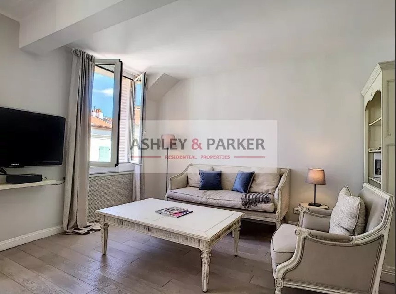 Property photo in Carre d'Argent