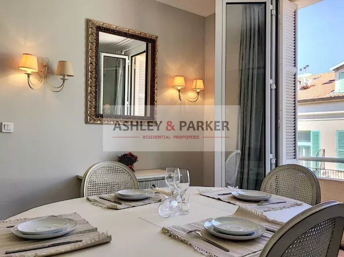 Property photo in Carre d'Argent