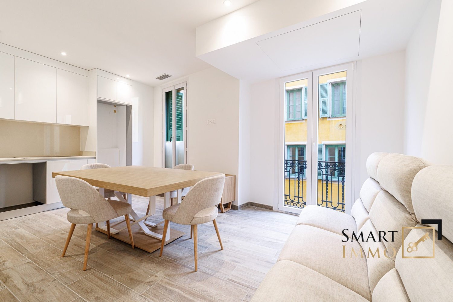 Property photo in Carre d'Argent