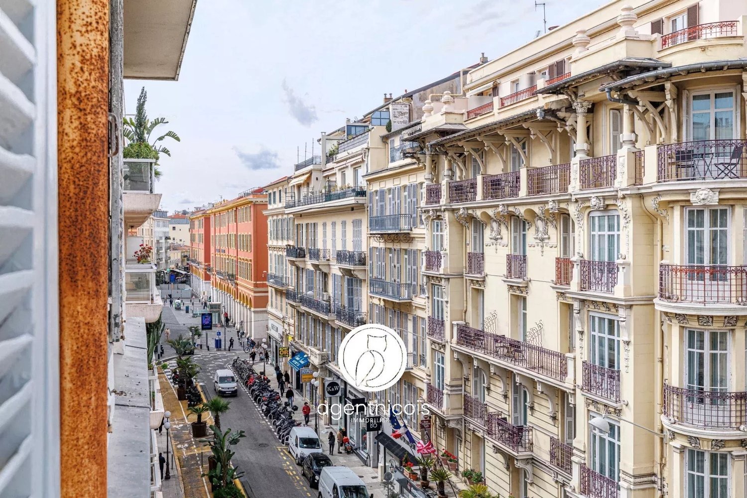 Property photo in Carre d'Argent