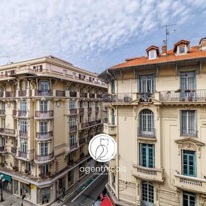 Property in Carre d'Argent