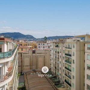 Property in Carre d'Argent