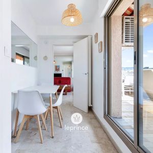 Property in Carre d'Argent