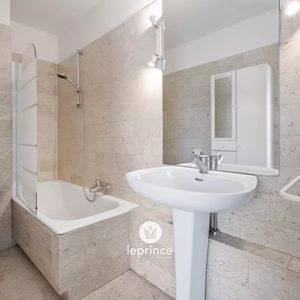 Property in Carre d'Argent