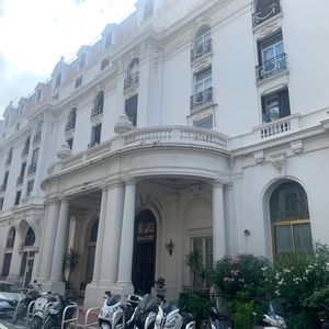 Property in Carre d'Or