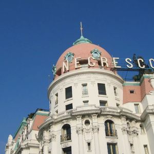 Property in Carre d'Or