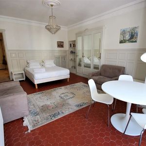Property in Carre d'Or