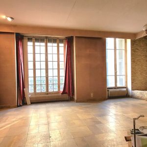 Property in Carre d'Or