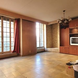 Property in Carre d'Or