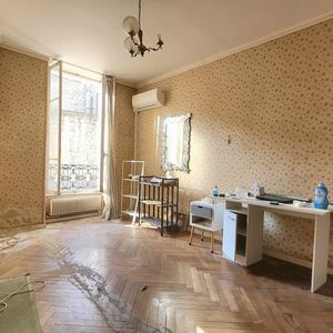 Property in Carre d'Or