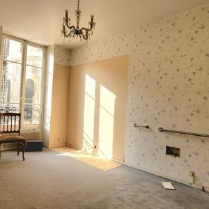 Property in Carre d'Or