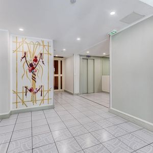 Property in Carre d'Or