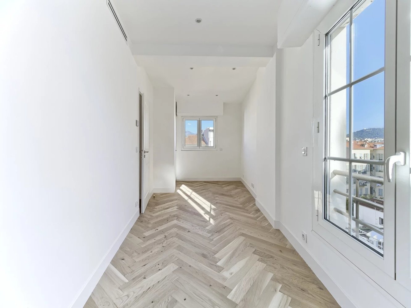 Property photo in Carre d'Or