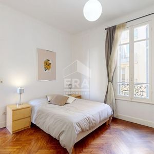 Property in Carre d'Or