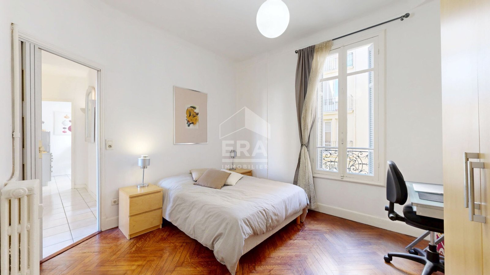 Property photo in Carre d'Or