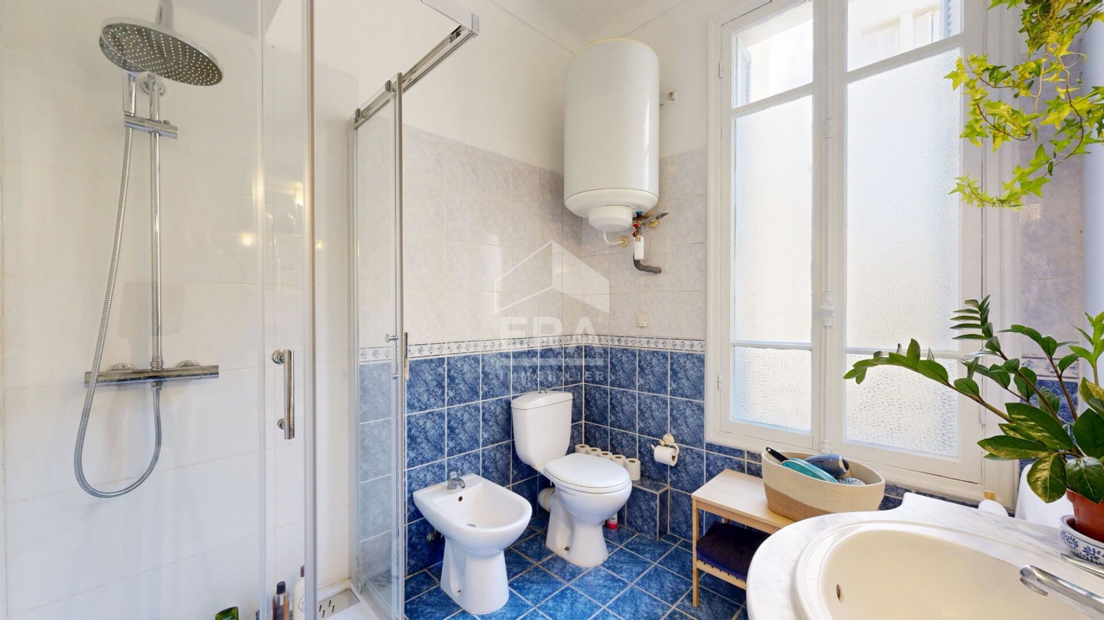 Property photo in Carre d'Or