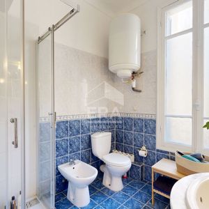 Property in Carre d'Or