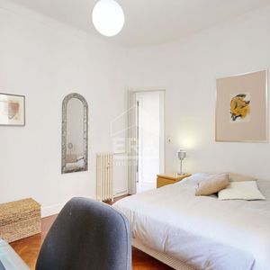 Property in Carre d'Or