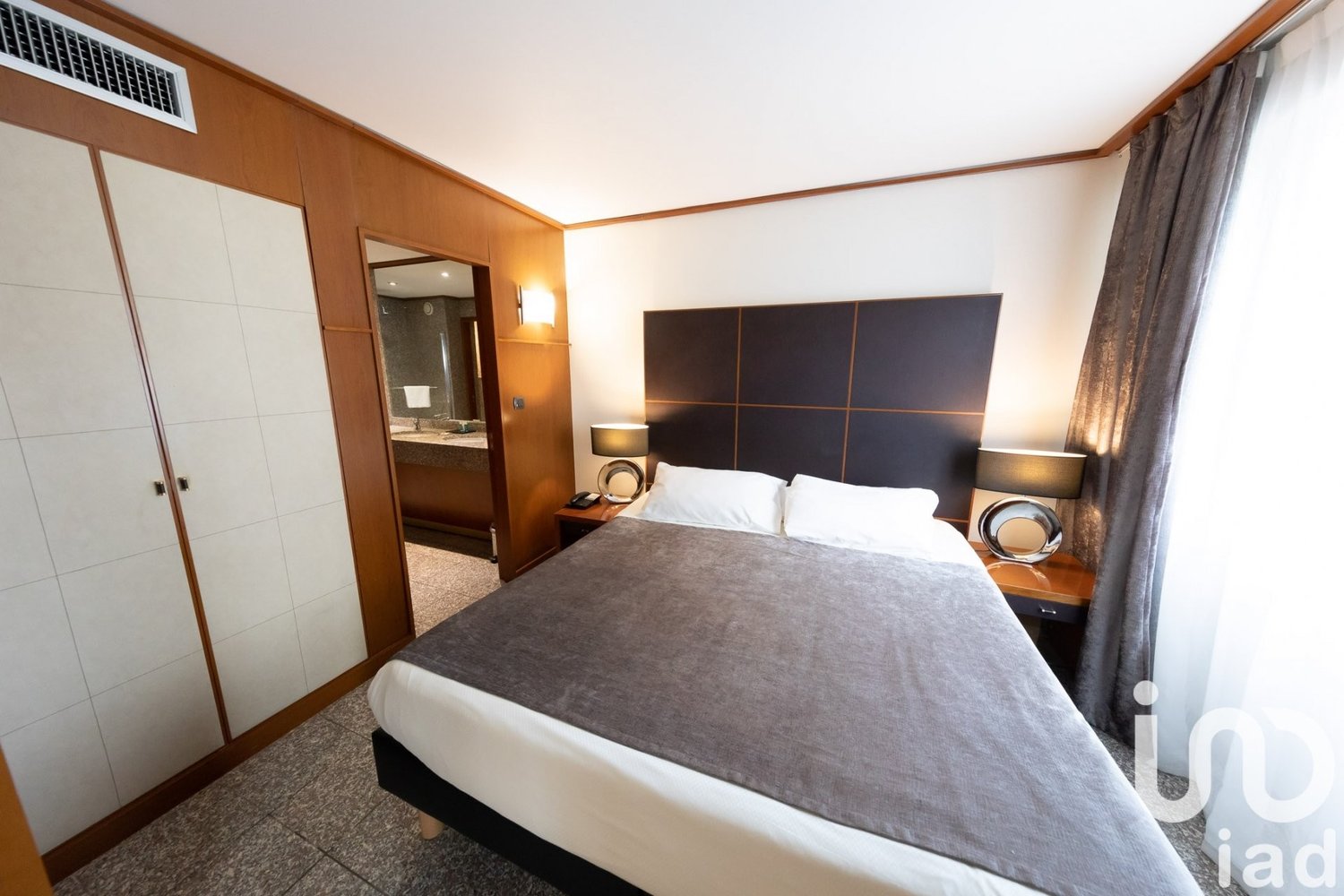 Property photo in Carre d'Or