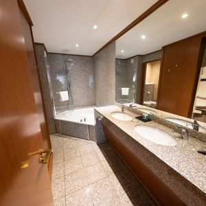 Property in Carre d'Or