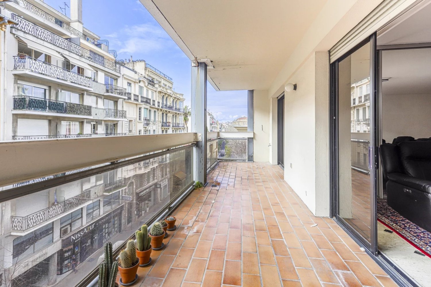 Property photo in Carre d'Or