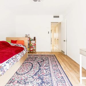 Property in Carre d'Or