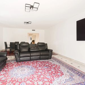 Property in Carre d'Or