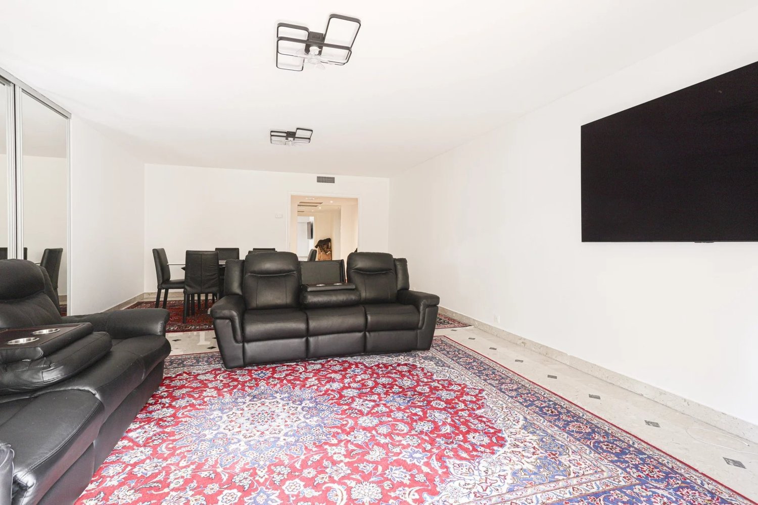 Property photo in Carre d'Or