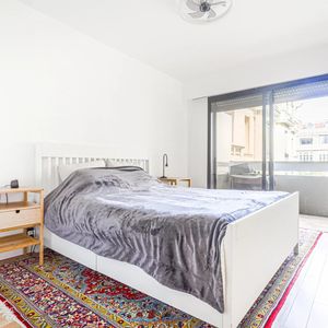 Property in Carre d'Or