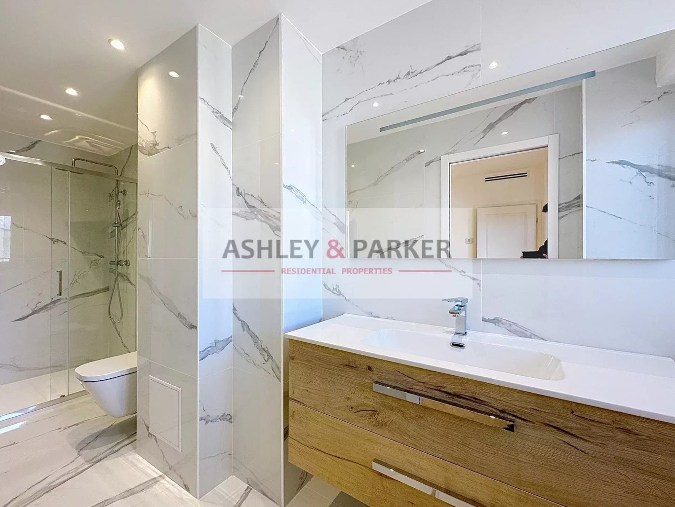 Property photo in Carre d'Or