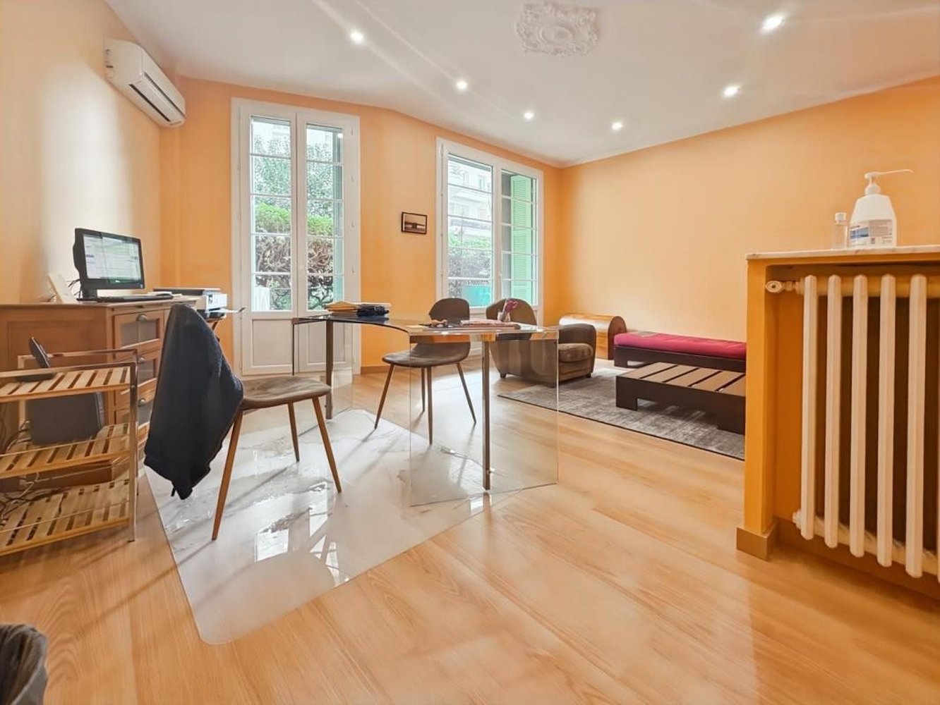 Property photo in Carre d'Or