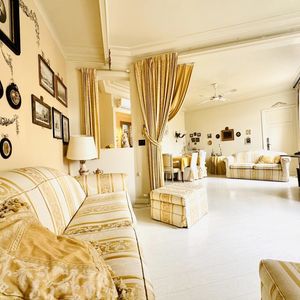 Property in Carre d'Or