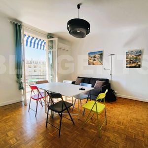 Property in Carre d'Or