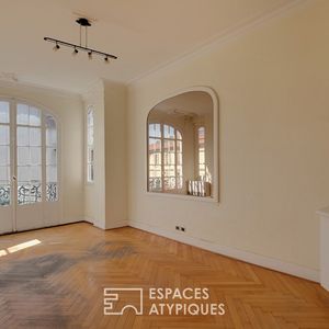 Property in Carre d'Or