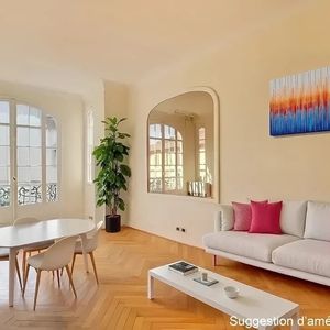 Property in Carre d'Or