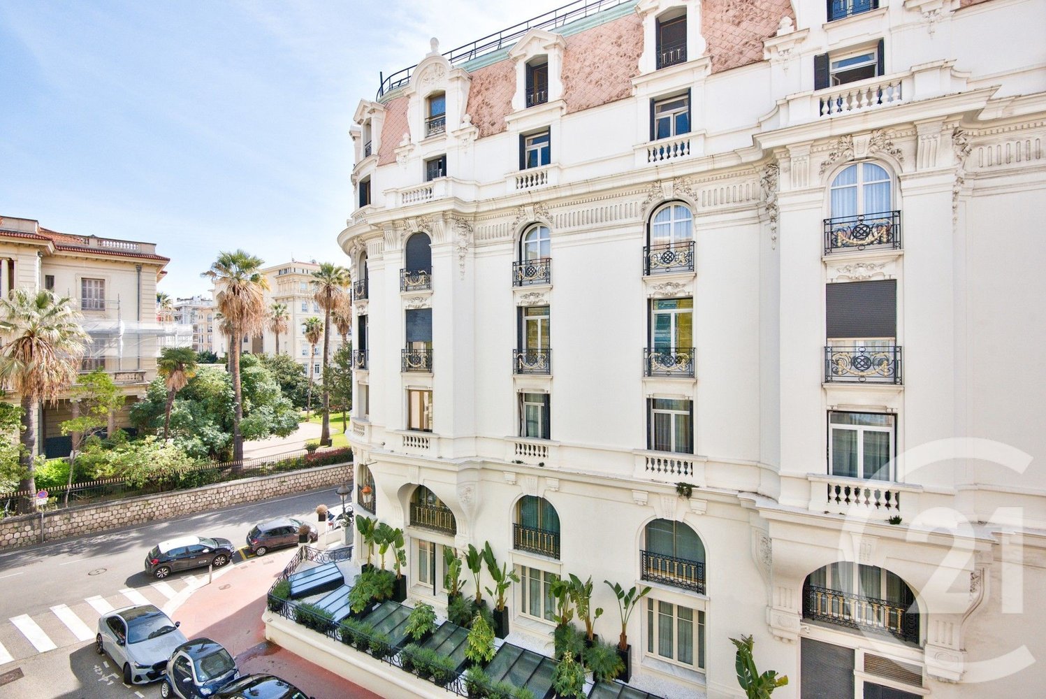 Property photo in Carre d'Or