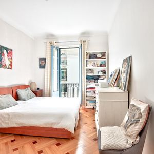 Property in Carre d'Or