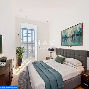 Property in Carre d'Or