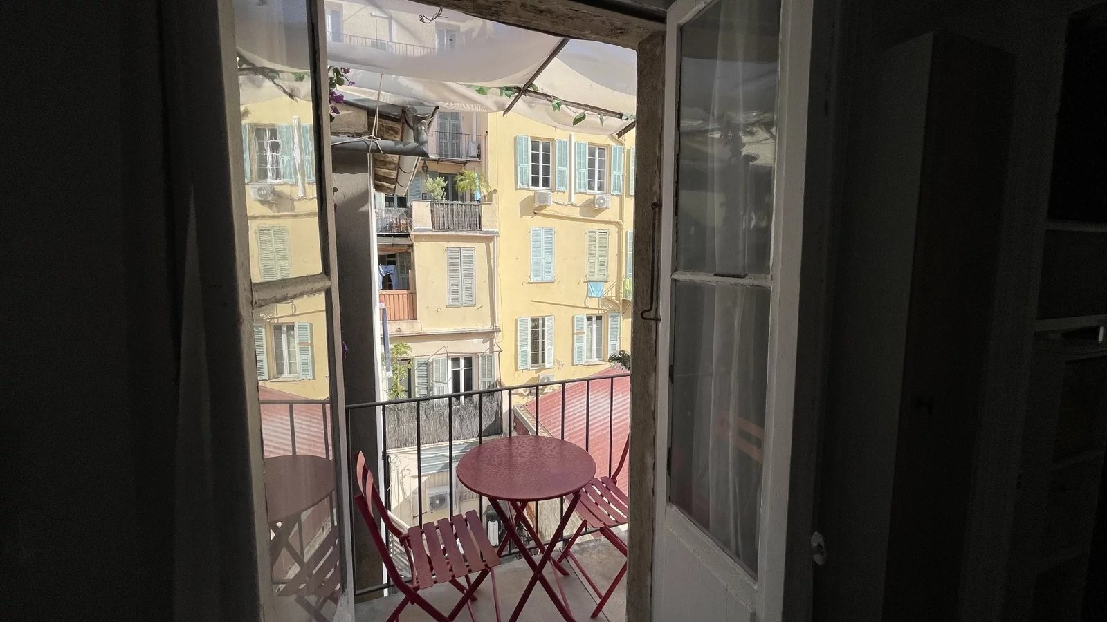 Property photo in Carre d'Or