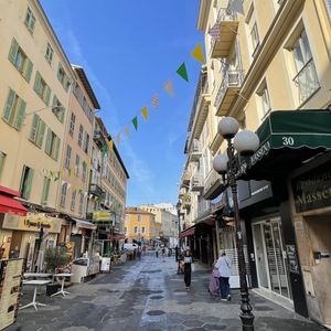 Property in Carre d'Or