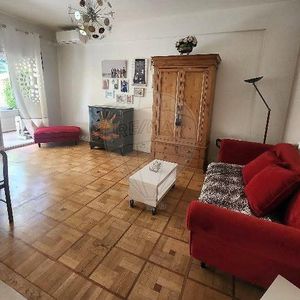 Property in Carre d'Or